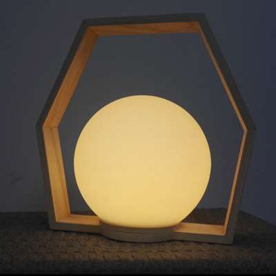 Top new hotel 2018 hot sale table desk lamp, LED wood base night light